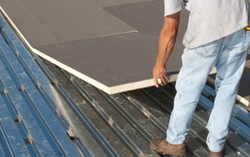 benefits of insulating Boirseam flat roofing